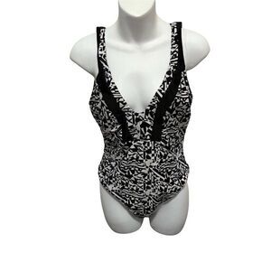 Sunproof By Weatherproof WOMENS Size 11 Black And White Swimsuit Open Back Lined
